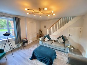 Lounge- click for photo gallery